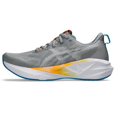 Tênis ASICS Novablast 5 - Masculino - Cinza/Branco