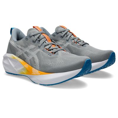Tênis ASICS Novablast 5 - Masculino - Cinza/Branco