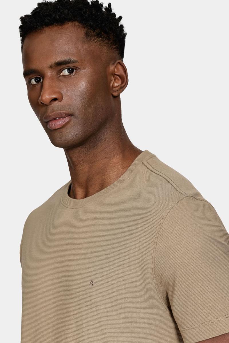Camiseta Aramis básica Com Textura Ottoman Areia - 4