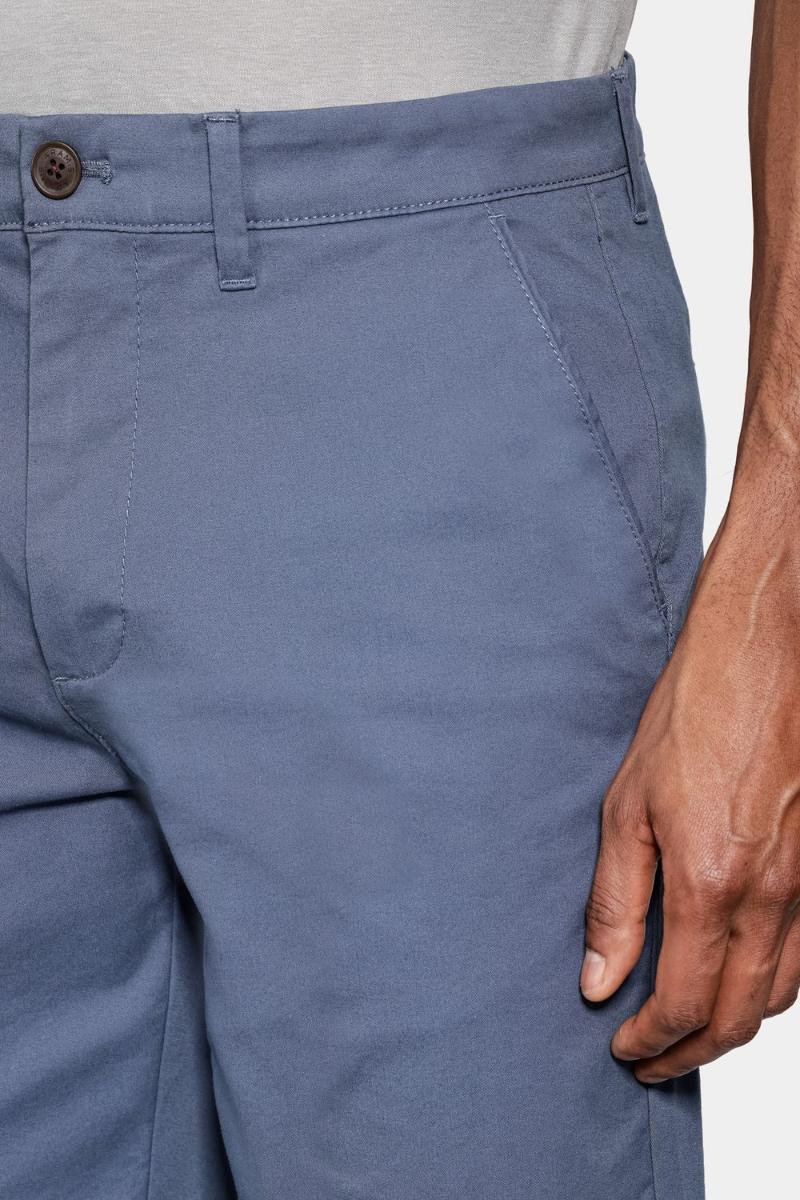 Bermuda Aramis Chino Casual em Sarja Azul Indigo - 4