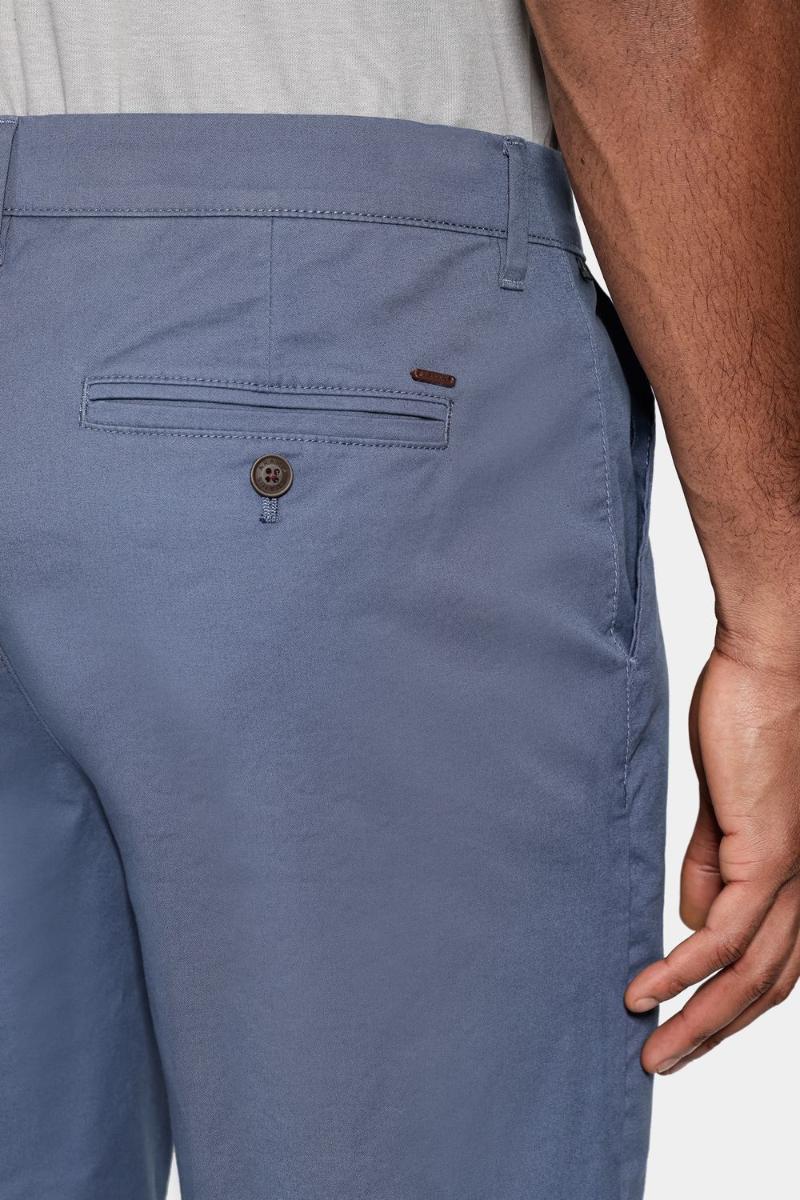 Bermuda Aramis Chino Casual em Sarja Azul Indigo - 5