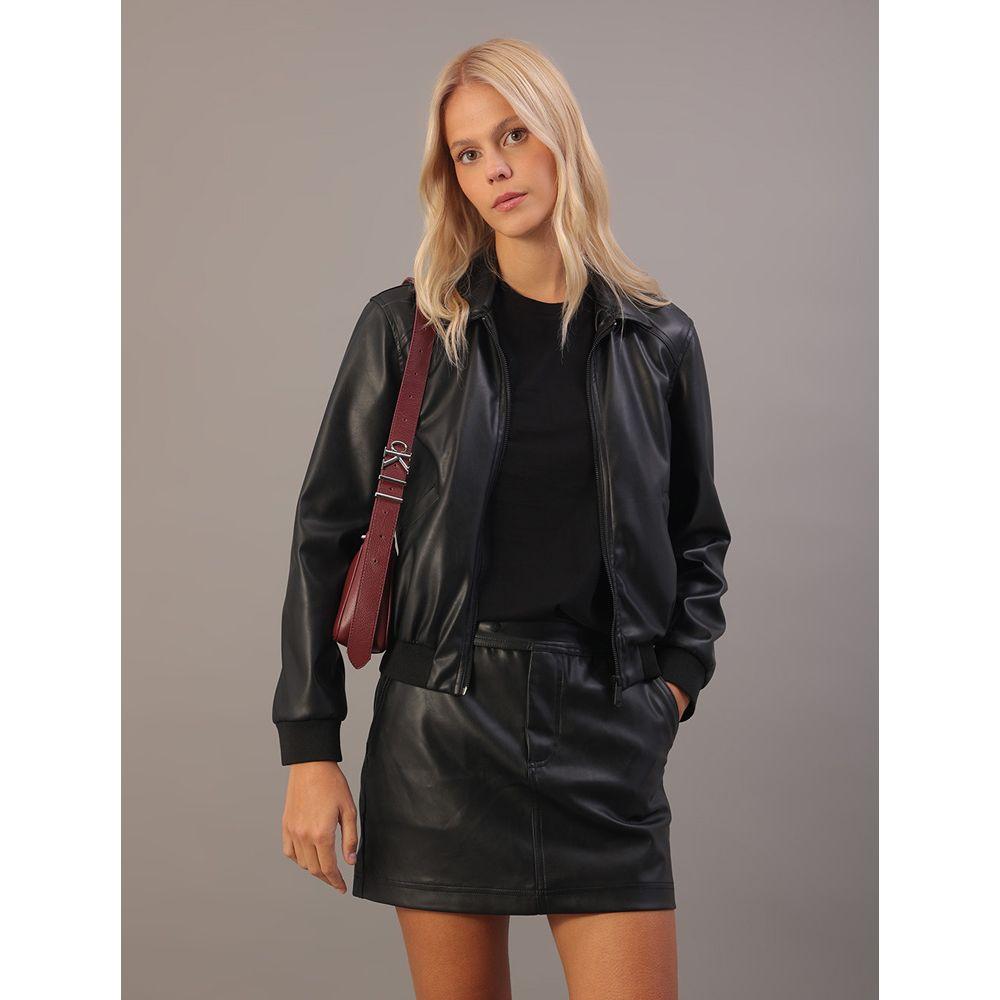 Camiseta Feminina Essentials Estampa na Barra Calvin Klein Jeans - Preto - 5