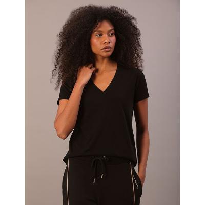 Camiseta Feminina Estampa Lateral Gola v Calvin Klein Jeans - Preto