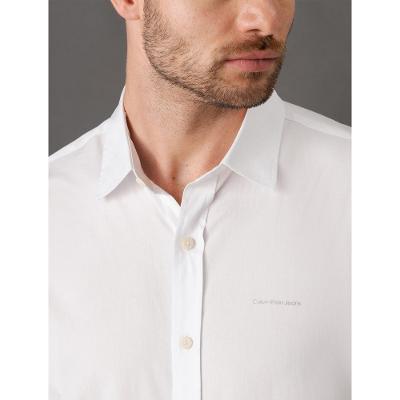 Camisa Manga Longa Regular Lisa Básica Logo No Peito Calvin Klein Jeans - Branco