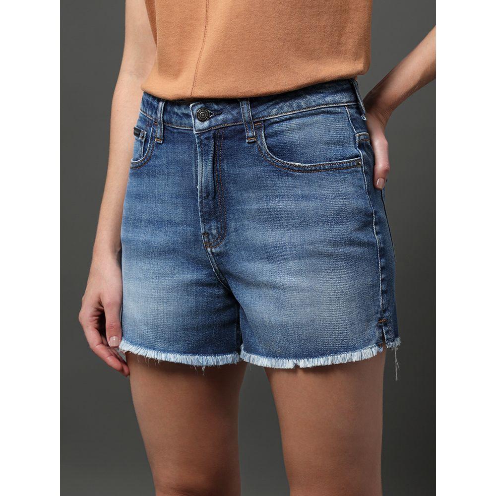 Shorts Jeans Feminino Barra Desfiada Calvin Klein Jeans - Azul Médio - 1