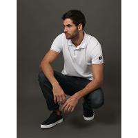 Polo Masculina Etiqueta Calvin Klein Jeans - Branco