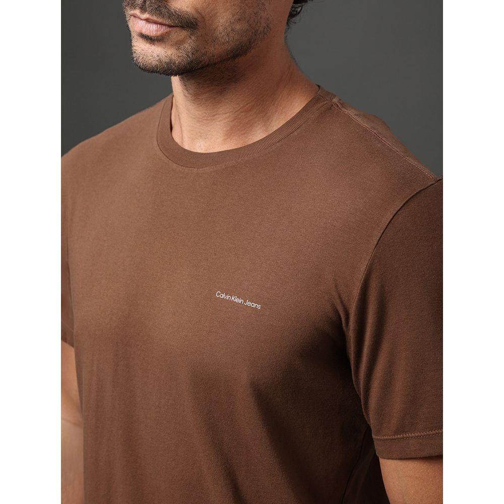 Camiseta Masculina Logo Peito Calvin Klein Jeans - Marrom - 4