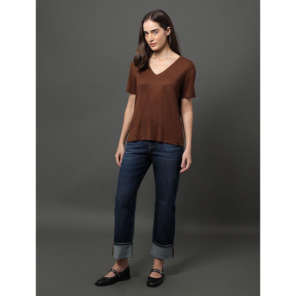 Camiseta Feminina Decote v Calvin Klein Jeans - Marrom - 3