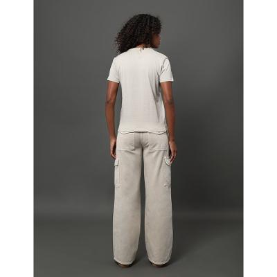 Camiseta Feminina Manga Curta Calvin Klein Jeans - Caqui Claro