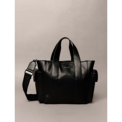 Bolsa Calvin Klein Feminina Com Bolsos Laterais - Preto