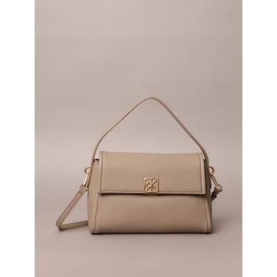 Bolsa Calvin Klein Feminina Shoulder Emblema Aop Metálico - Havana