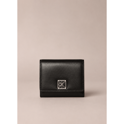 Carteira Calvin Klein Feminina Logo Aop Metálico Couro - Preto