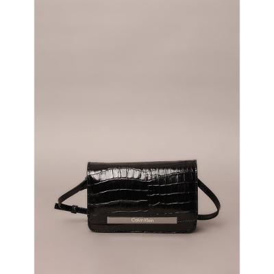 Bolsa Pequena Croco Placa Calvin Klein - Preto