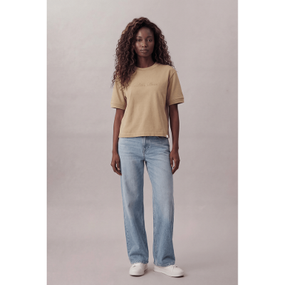 Camiseta Calvin Klein Jeans Feminino Bordado Assinatura Calvin Klein - Caqui Medio