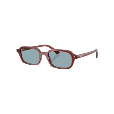 Óculos de Sol Ray-Ban Zuri 0RB4455 68098052 Acetato Vermelho Escuro com lentes na cor Azul