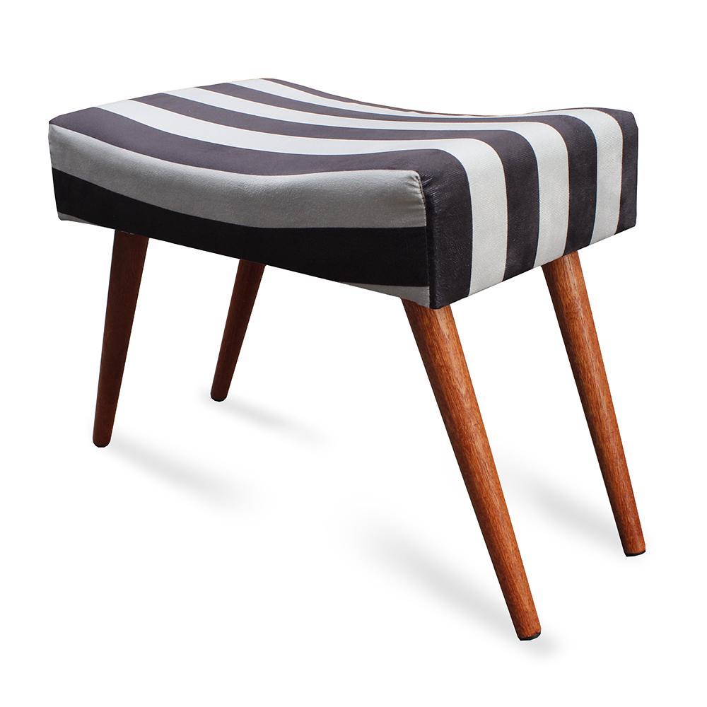 Puff Cama inBox Hamburgo Retangular com Pés em Madeira Maciça Tecido Suede - 1