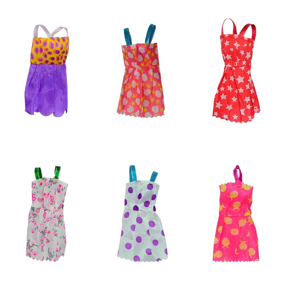 Doll Dress - Kit Com 9 Vestidos e Acessórios Sortidos - 9