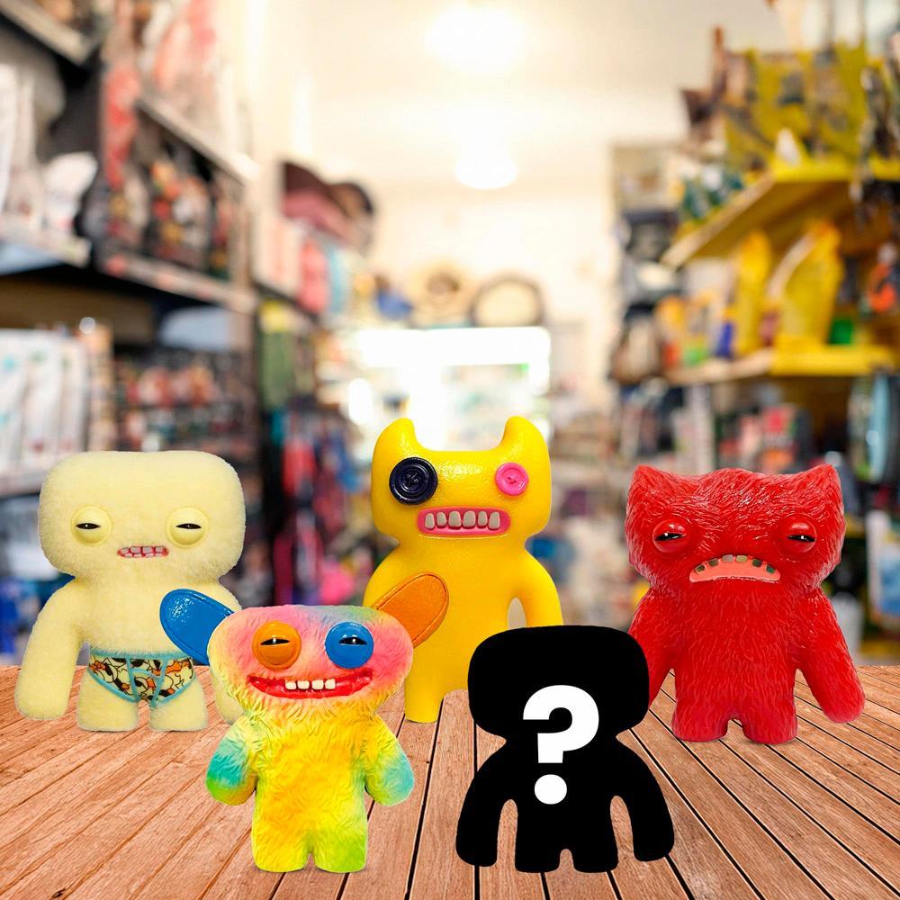 Kit com 5 Mini Bonecos Fuggler 6cm Bege, Amarelo, Tie-Dye e Vermelho - 3