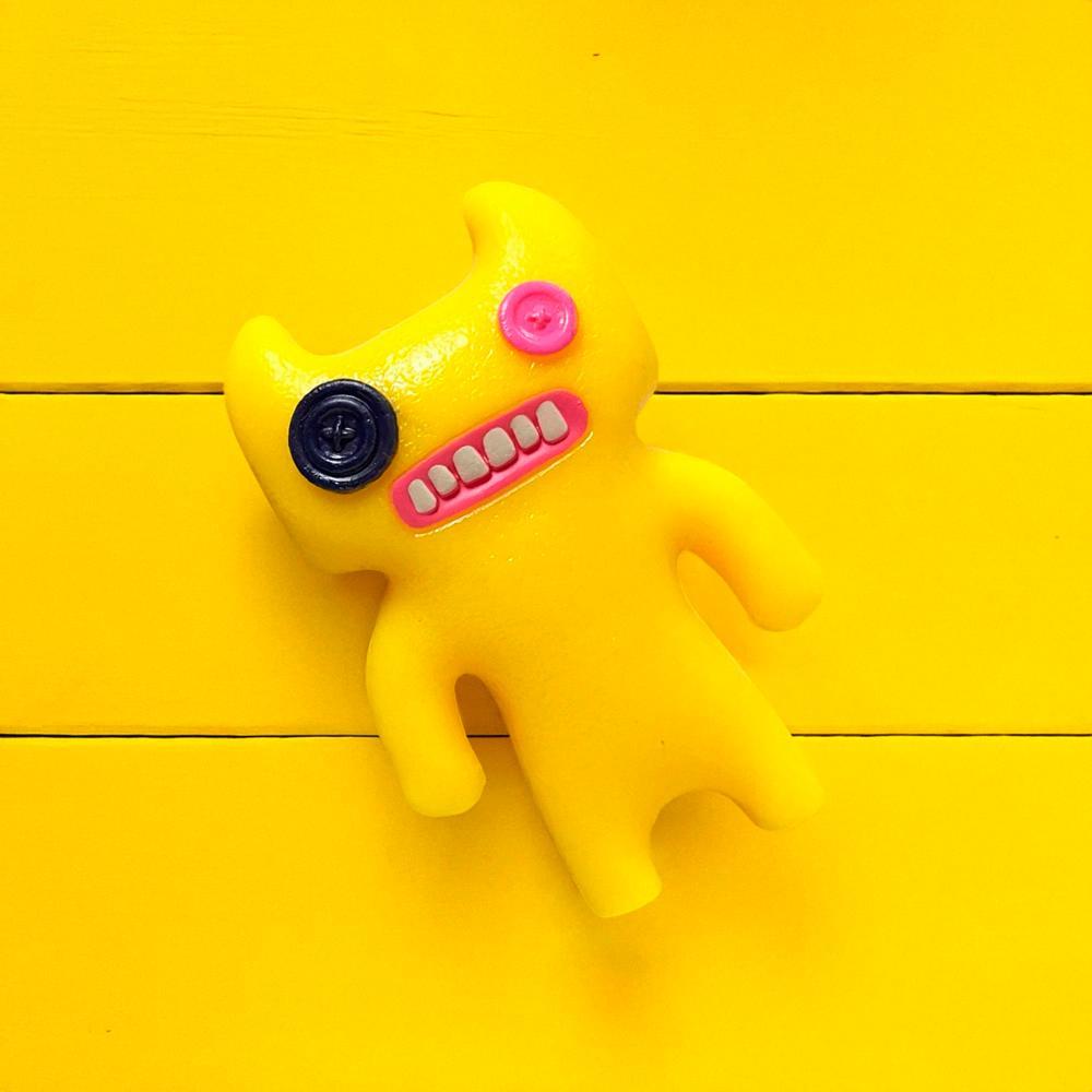 Mini Boneco Colecionável Fuggler 6cm - Indecisive Monster Amarelo - 4