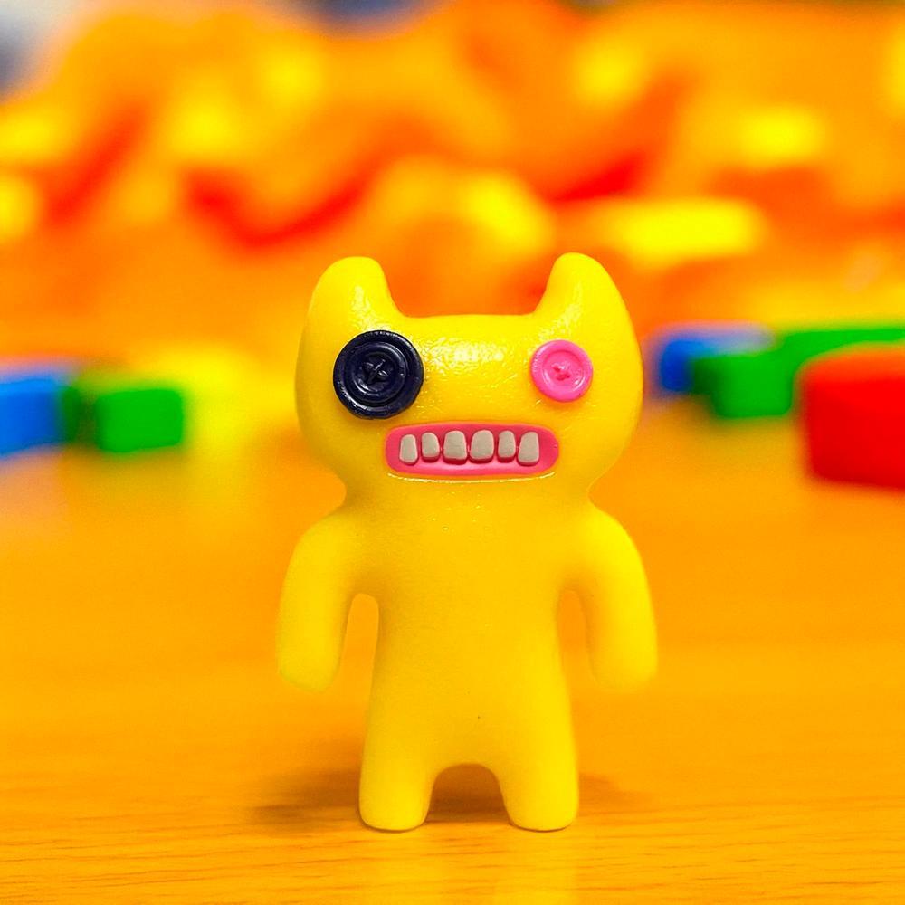 Mini Boneco Colecionável Fuggler 6cm - Indecisive Monster Amarelo - 5