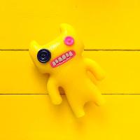 Mini Boneco Colecionável Fuggler 6cm - Indecisive Monster Amarelo