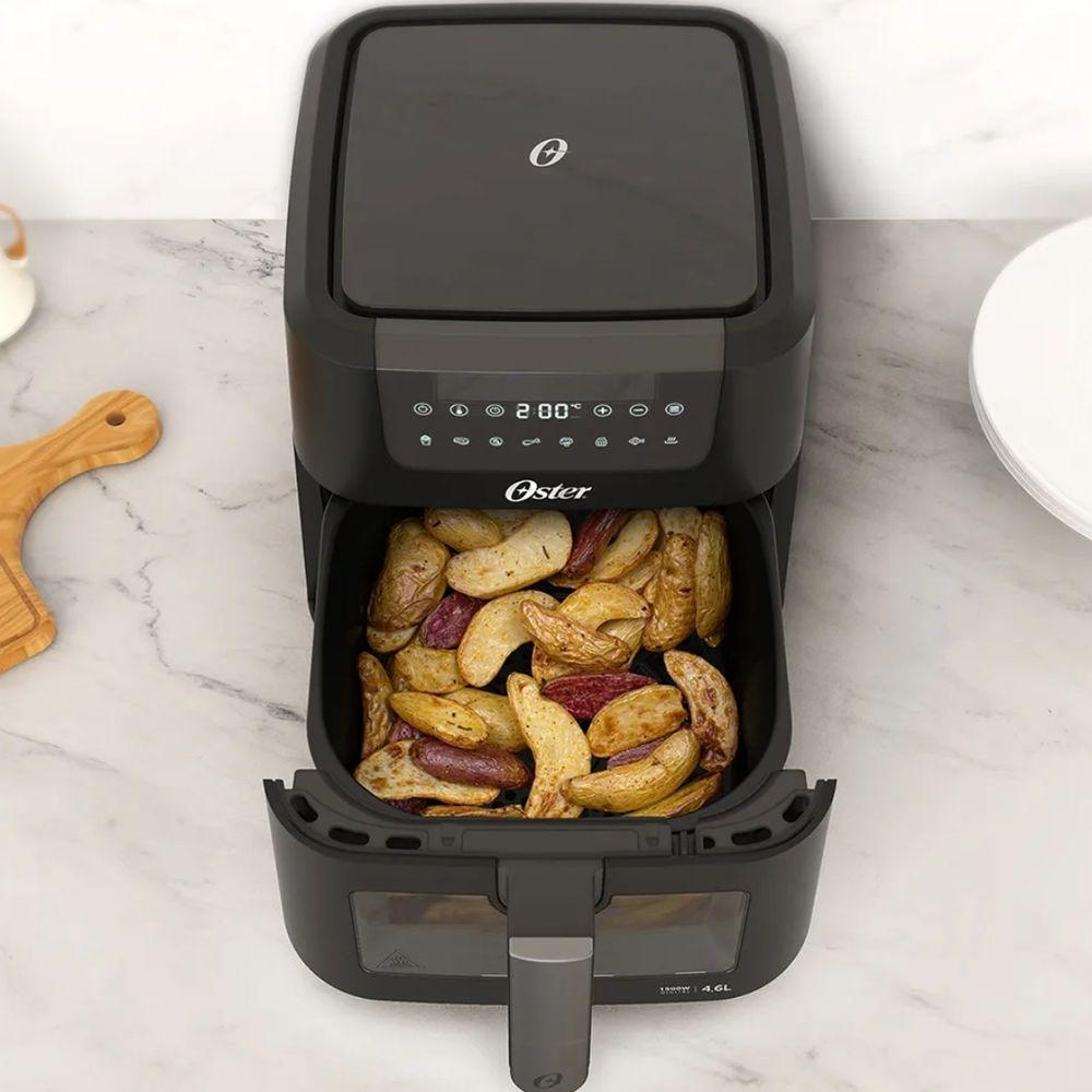 Fritadeira Oster Air Fryer Digital Clear Visor Transparente 4.6L Preto 110V OFRT970-127 - 3