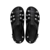 Sandália crocs stomp studded fisherman sandal black - 5