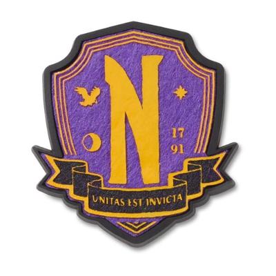 Jibbitz™ Emblema Wednesday Nevermore Único