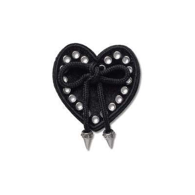 Jibbitz™ Coração Preto Com Laço Única