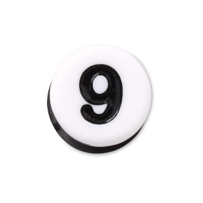 Jibbitz™ Número 9 Pequeno Único