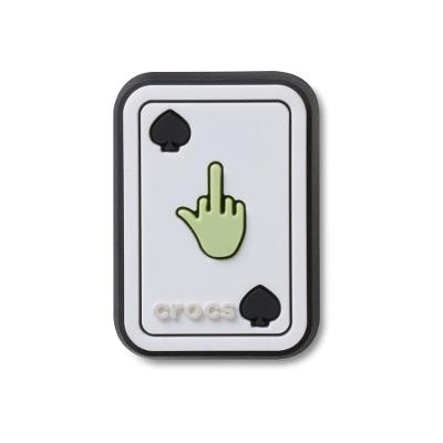 Jibbitz™ Carta Dedo Médio Espadas Único