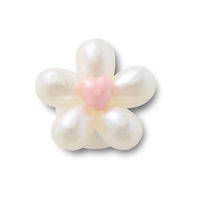 Jibbitz™ Flor de Pérolas Com Coração Único