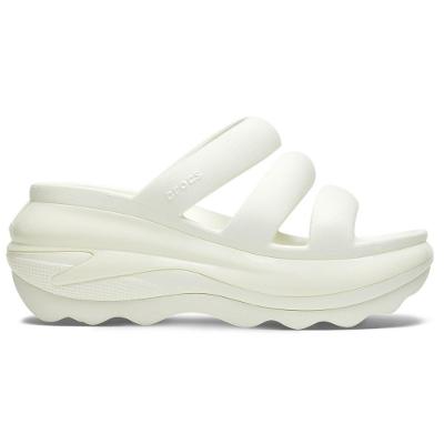 Sandália Crocs Classic Mega Crush Triple Strap Chalk