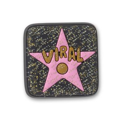 Jibbitz™ Estrela da Fama Viral Único