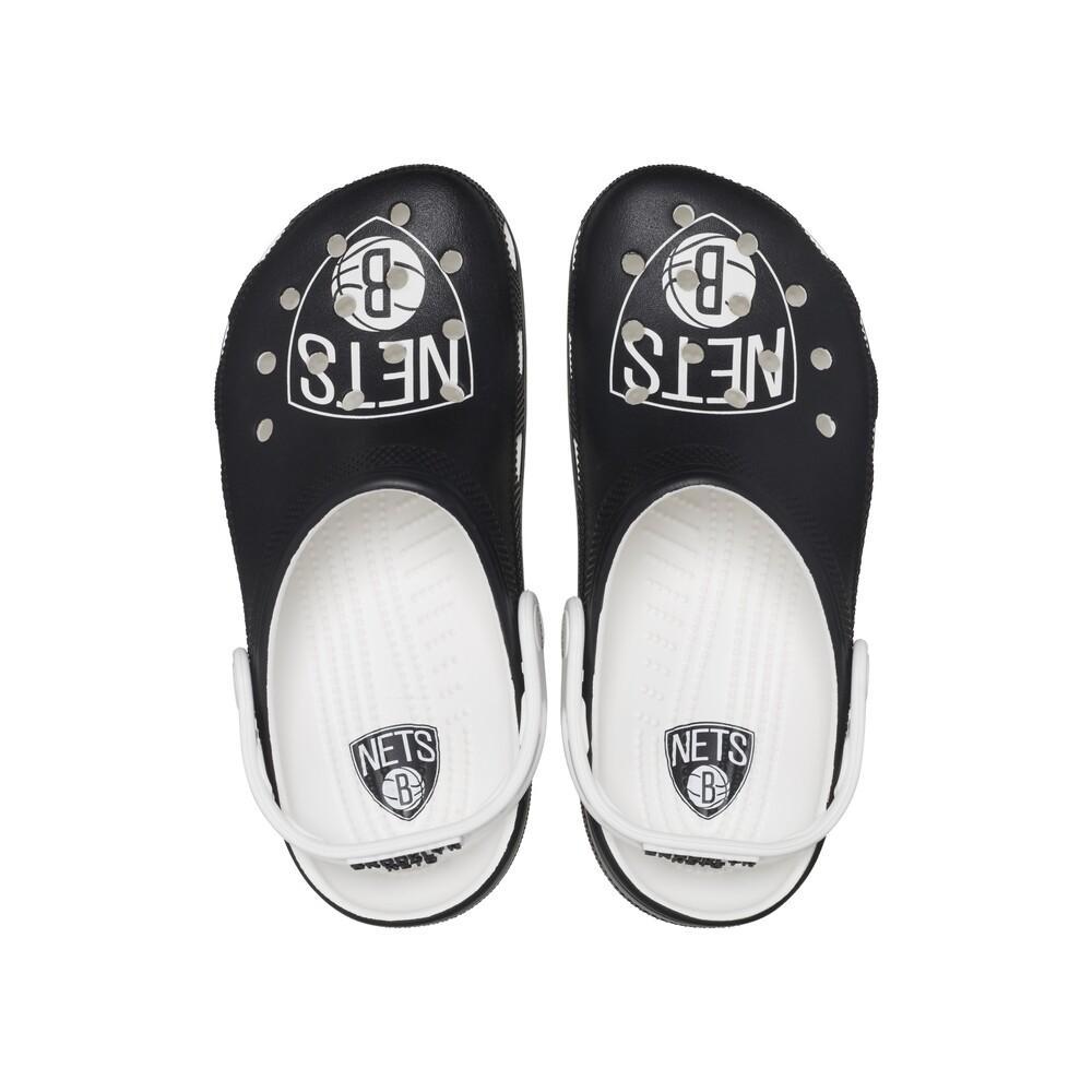 Sandália crocs classic brooklyn nets clog white/black - 6
