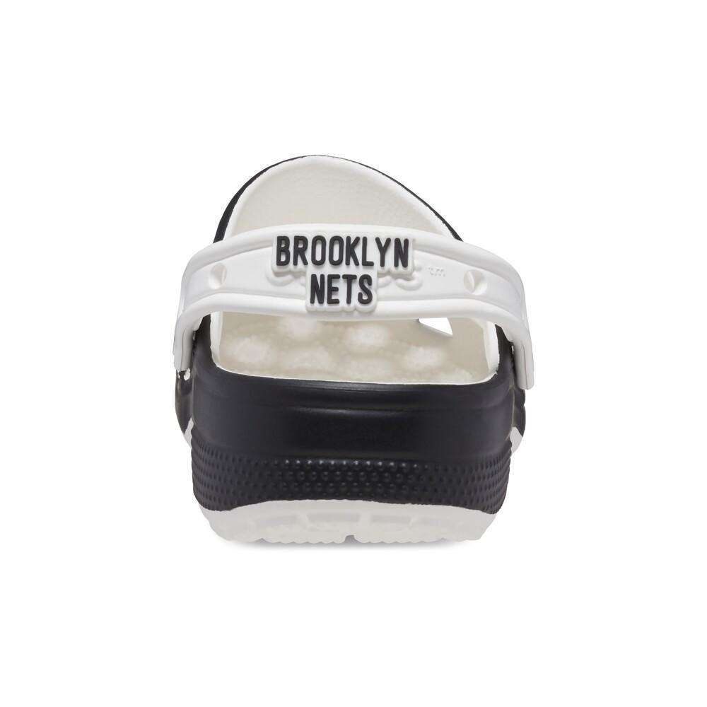 Sandália crocs classic brooklyn nets clog white/black - 8