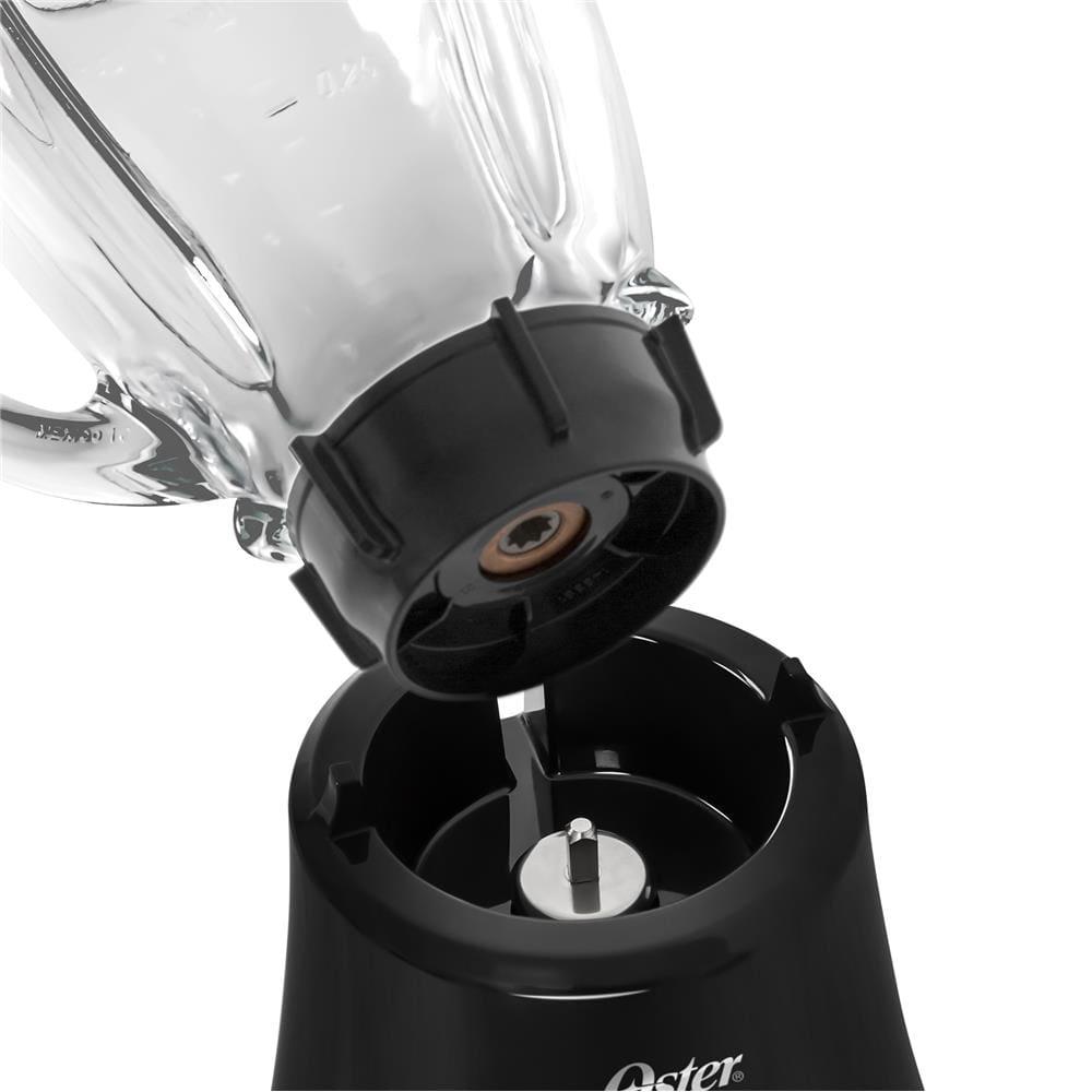 Liquidificador Oster Super Chef Preto com Copo de Vidro 750W e 8 Velocidades - 2