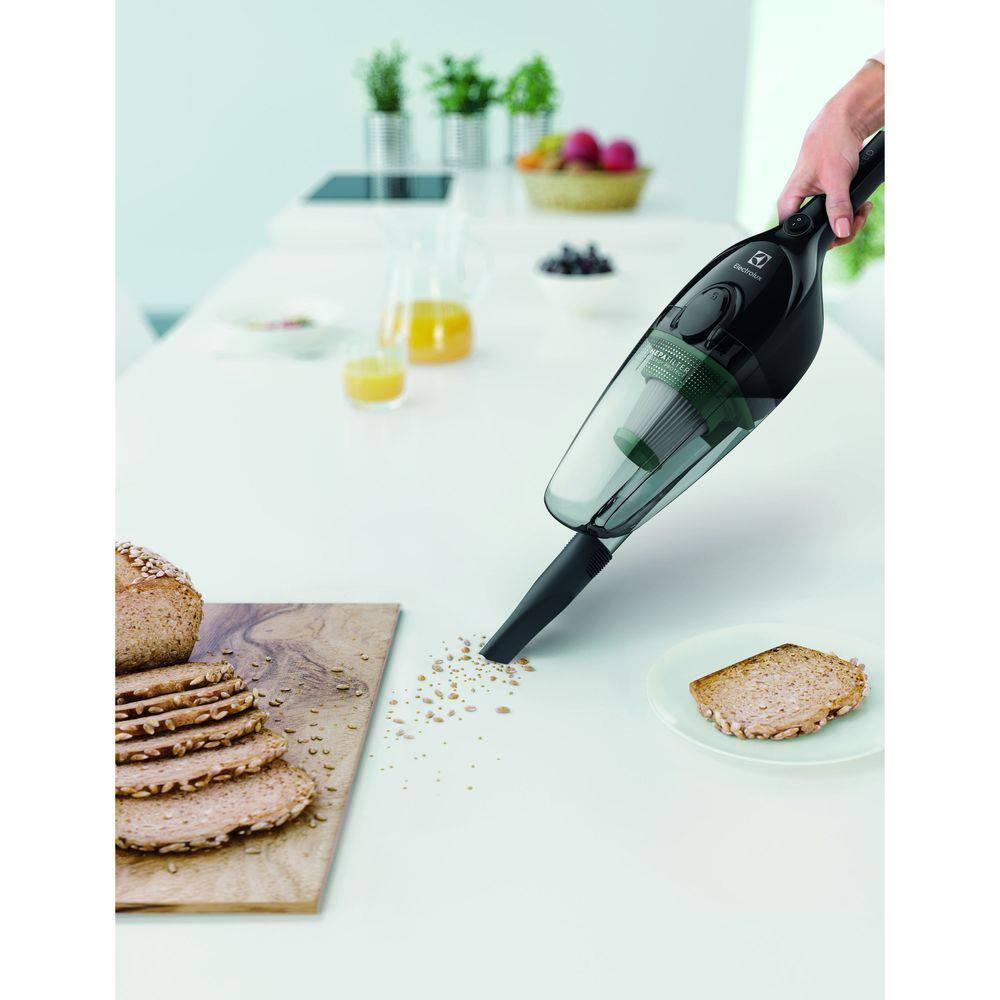 Aspirador de Pó Vertical 2 em 1 Electrolux STK12 Carbon 1100W Preto - 9