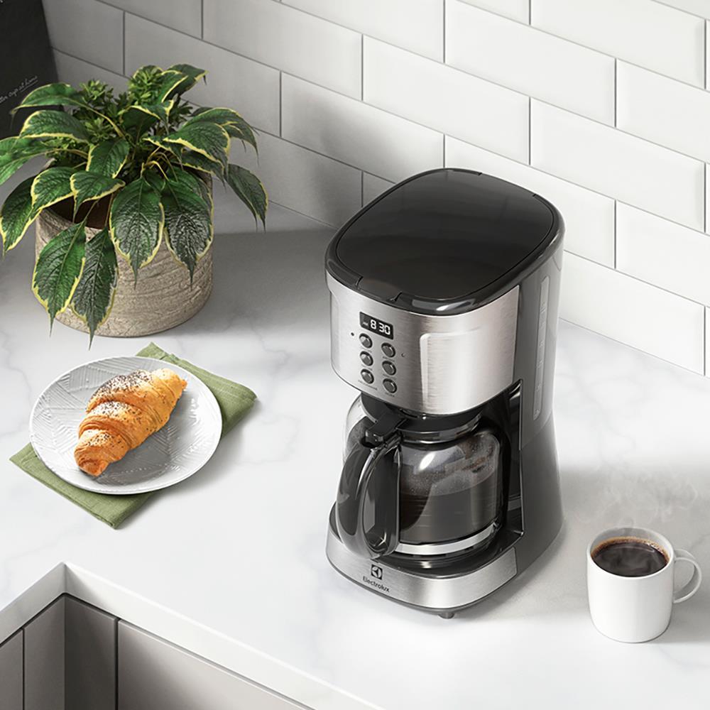 Cafeteira Elétrica Digital Electrolux Experience ECM30 38 Xícaras Aço Escovado - 6