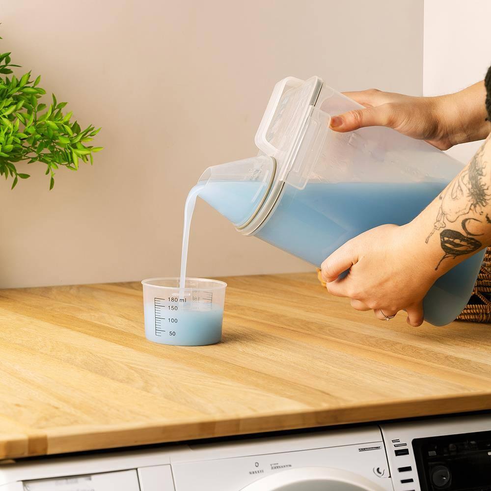 Pote Hermético Plástico Lyor My Box 2,5L Multiuso com Tampa Vedada e Copo Medidor - 8