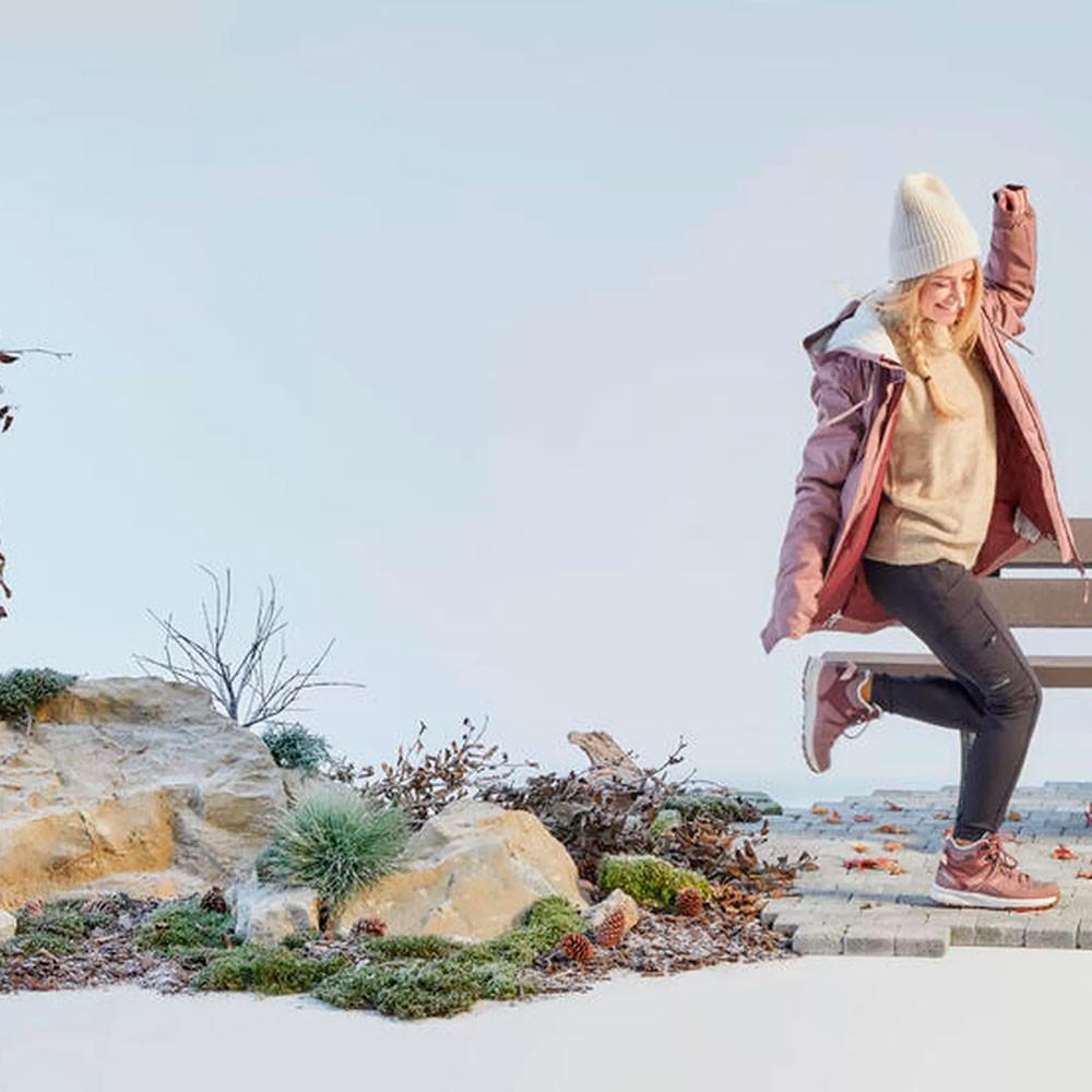 Bota Feminina Impermeável de Trilha SH100 X-warm Mid - 9