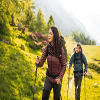 Casaco Feminino de Trekking com Capuz MT100 - 9