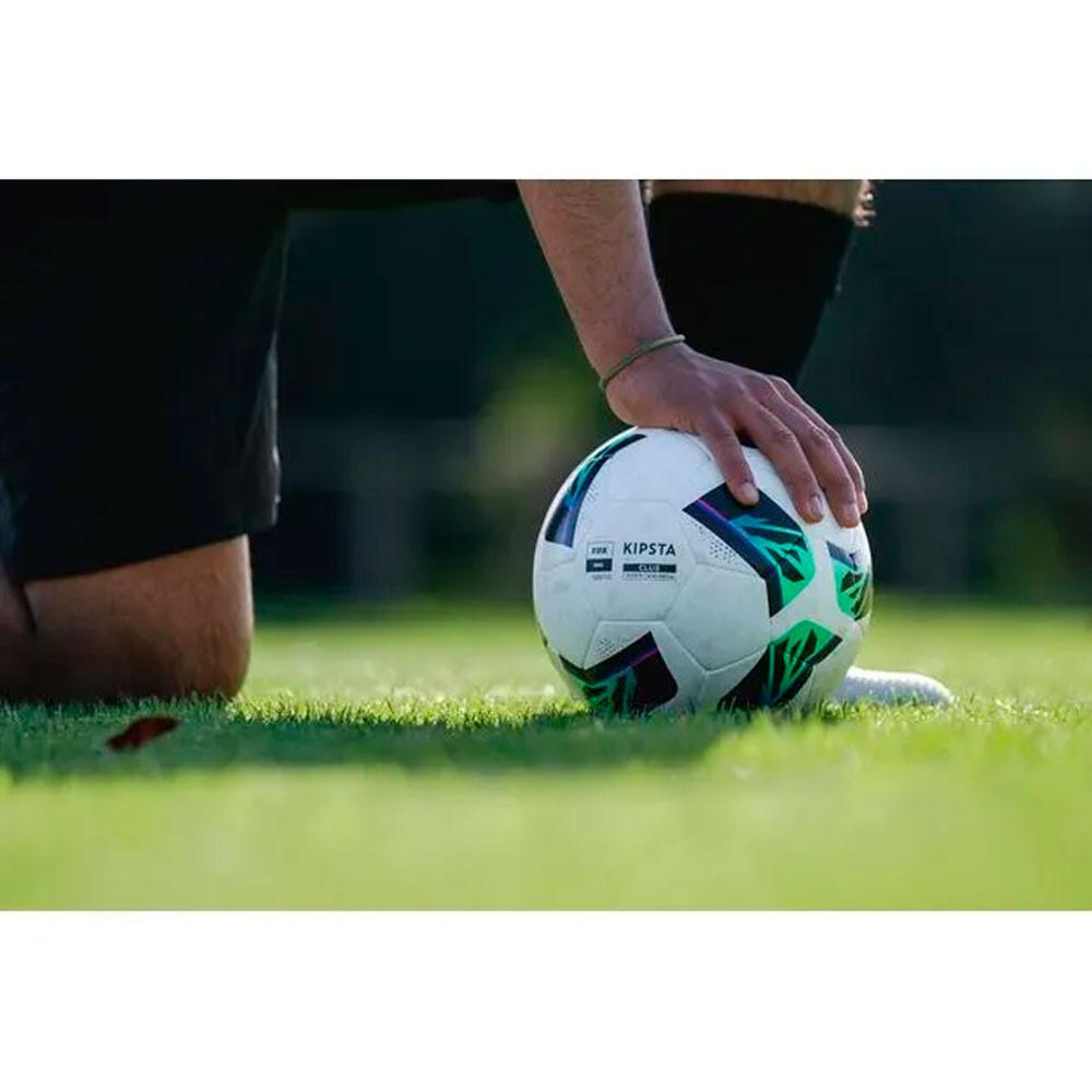 Bola de Futebol Híbrida Fifa Basic Tamanho 5 - 8