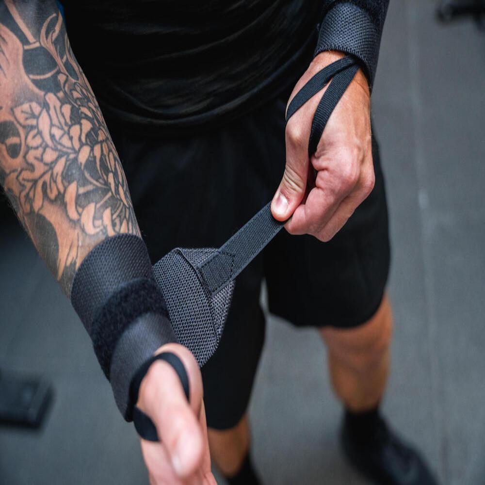 Proteções de Musculação Pulso Force Preta Domyos - 5