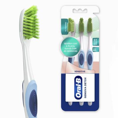 Kit Escova De Dente Oral-b Sensitive Gengiva Detox Extra Macia 3 Unidades
