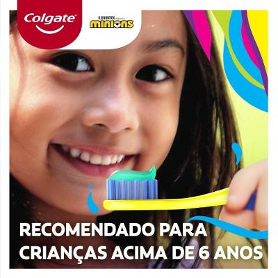 Kit Escova Dental Infantil Extra Macia Colgate Smiles Minions 6+ Anos - 2 Unidades