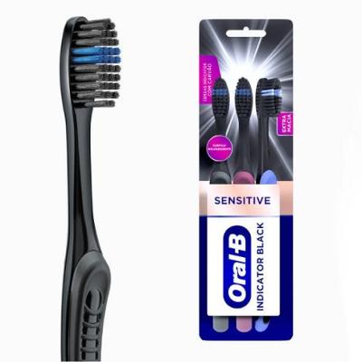 Kit Escova Dental Preta Oral-b Indicator Cerdas Inteligentes Com Carvão 3 Unidades
