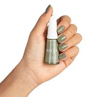 Esmalte Verde Militar Cremoso Risqué Guerreira Do Arco-íris 8ml - 2