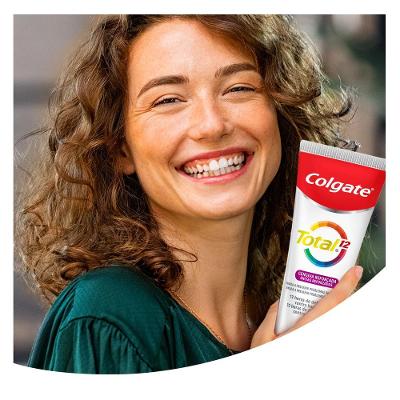 Creme Dental Colgate Total 12 Gengiva Reforçada 140g