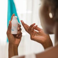 Sérum Corretor Avene Cleanance Comedomed 30ml - 4